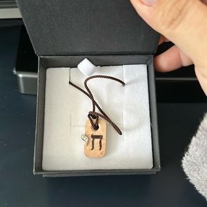 Chai Pendant Gold & Diamonds